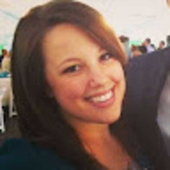 Meet your Posher, Liz - Picture 1 of 1